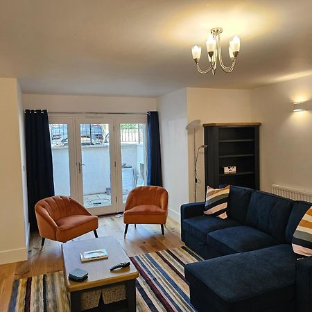 Spacious Modern 2-Bed Parking & Wi-Fi & 65"Oled Bristol Dış mekan fotoğraf