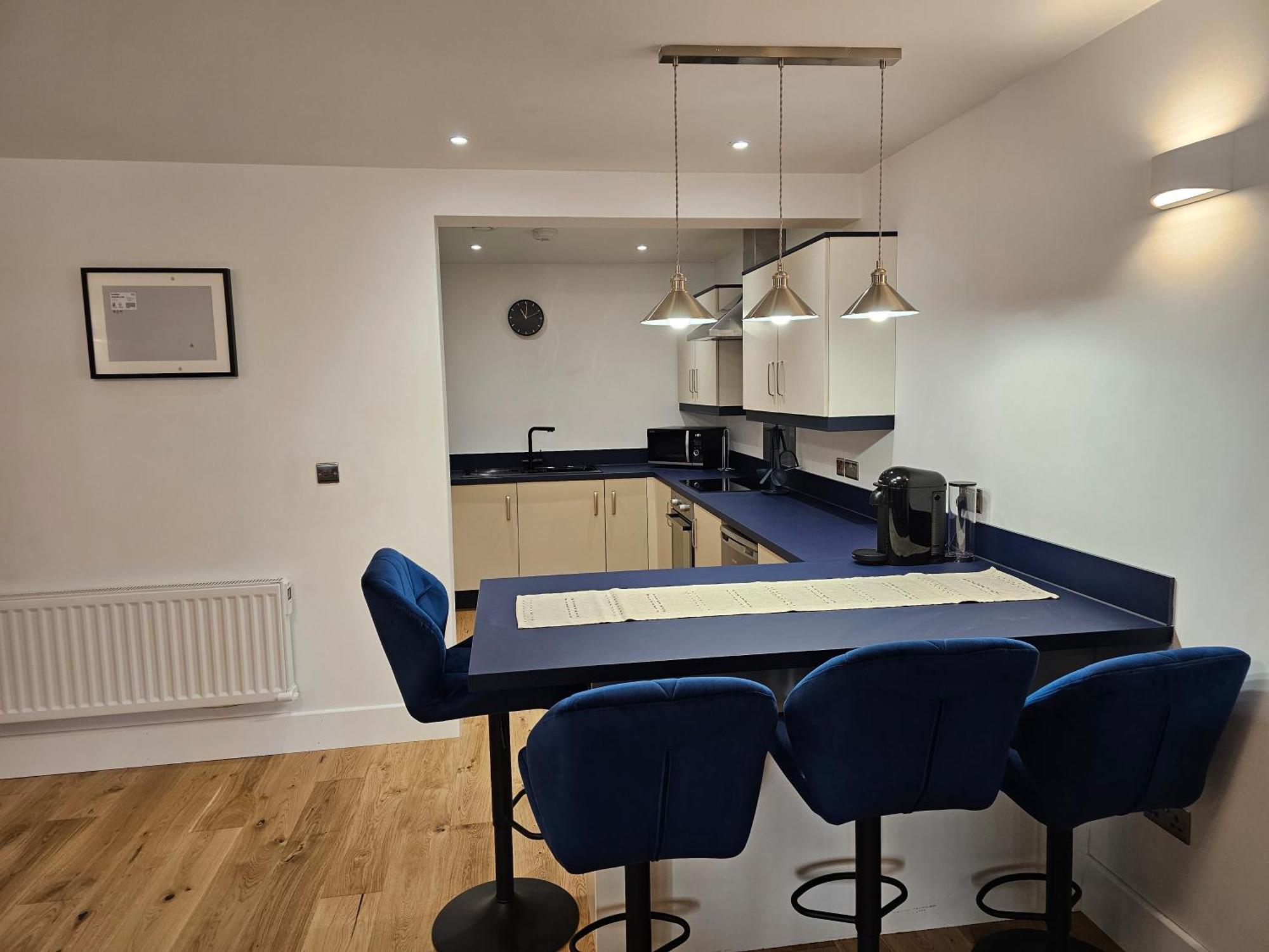 Spacious Modern 2-Bed Parking & Wi-Fi & 65"Oled Bristol Dış mekan fotoğraf