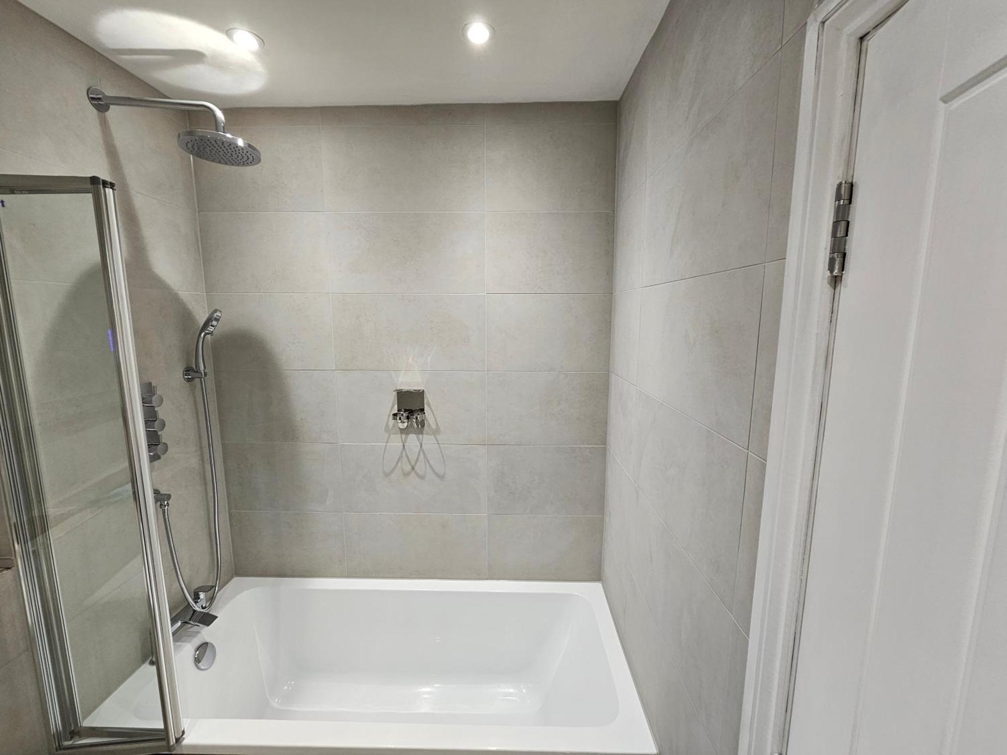 Spacious Modern 2-Bed Parking & Wi-Fi & 65"Oled Bristol Dış mekan fotoğraf